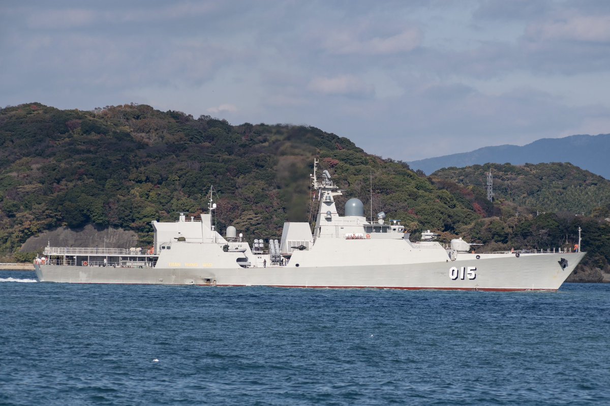 ベトナム人民海軍 改ゲパルト型（3.9型フリゲート） HQ-015 陳興道