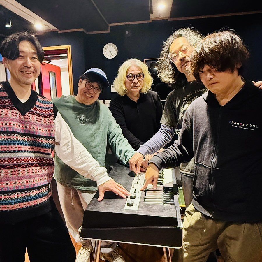 carnation_web's tweet image. 12月7日　日本橋三井ホールのカーネーション。いよいよです。みんなよろしくね！直枝