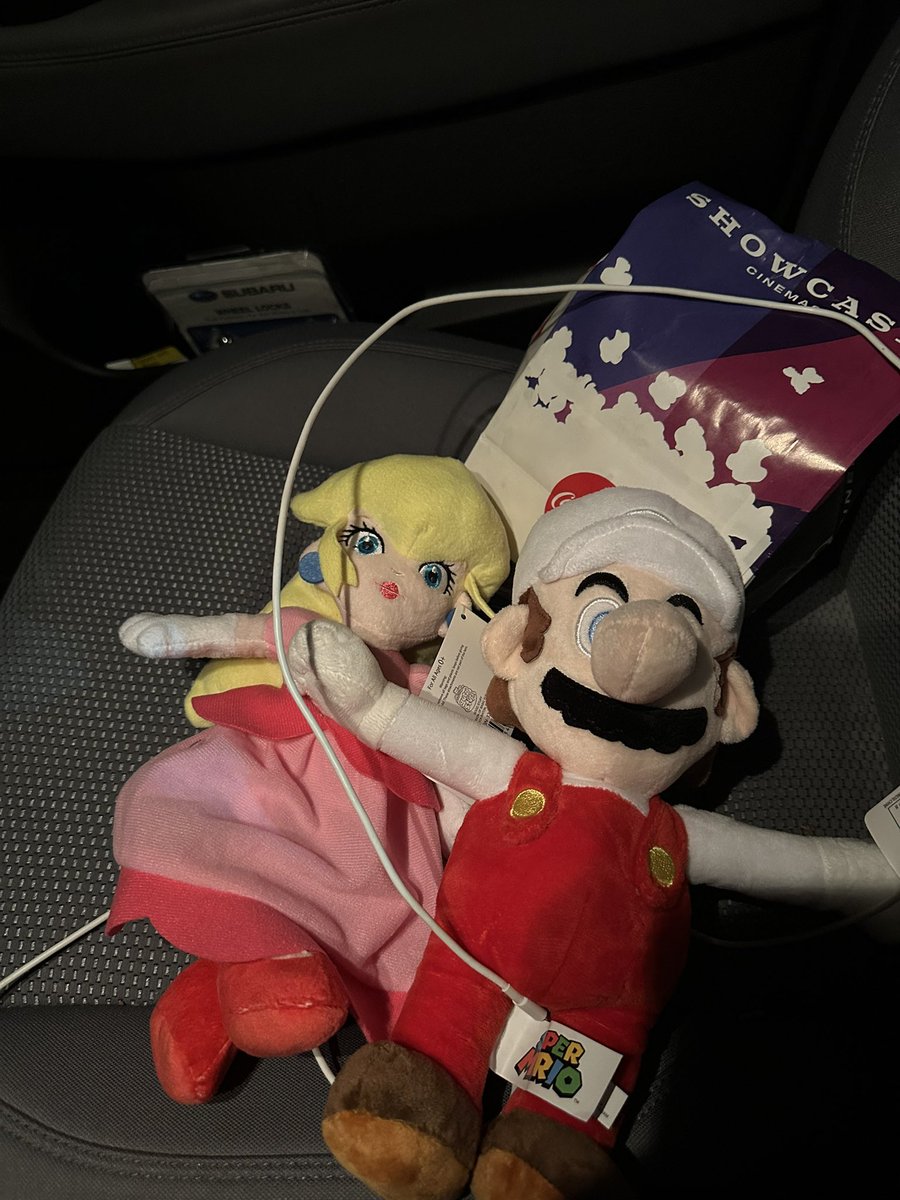 AsianGeak's tweet image. The Five Nights At Freddys 2 movie was good but I farmed the claw machines so I enjoyed that more.