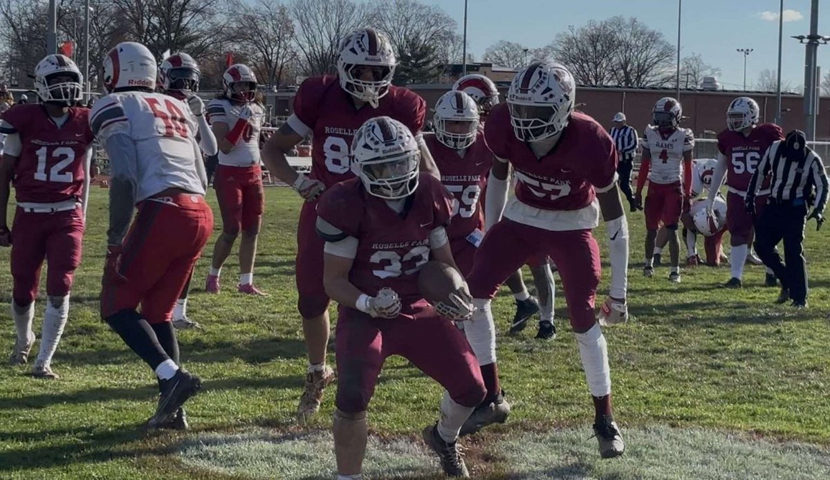 bcnjgridiron's tweet image. Big Central Gridiron covered 50 games and 42 different schools in the BCC during the 2025 season.  See the complete breakdown at bigcentralgridiron.com/2025/12/02/bcc….  #njfootball #bigcentral #BCCFOOTBALL