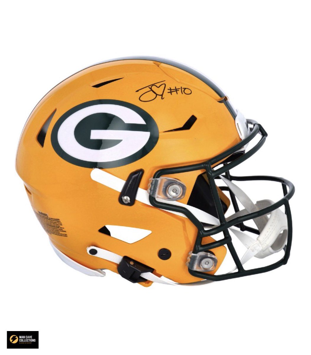 MC__Collections's tweet photo. *Scramble* I’ll choose one person who reposts this to have 1 free spot. 

Jordan Love signed full size speed flex authentic helmet. COA: Fanatics.

36 spots, $30/spot. Buy 5, get a 6th spot on the house. DM us if you’d like in! 🧀 https://t.co/GpiPAWAXdx