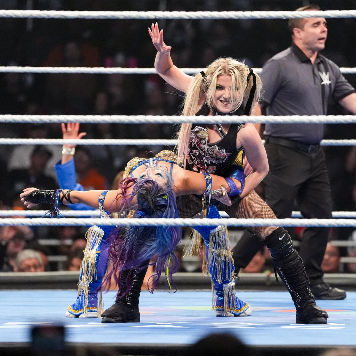 Official Digitals of <a href="/AlexaBliss_WWE/">Lexi (Kaufman) Cabrera</a> on #SmackDown! 📸