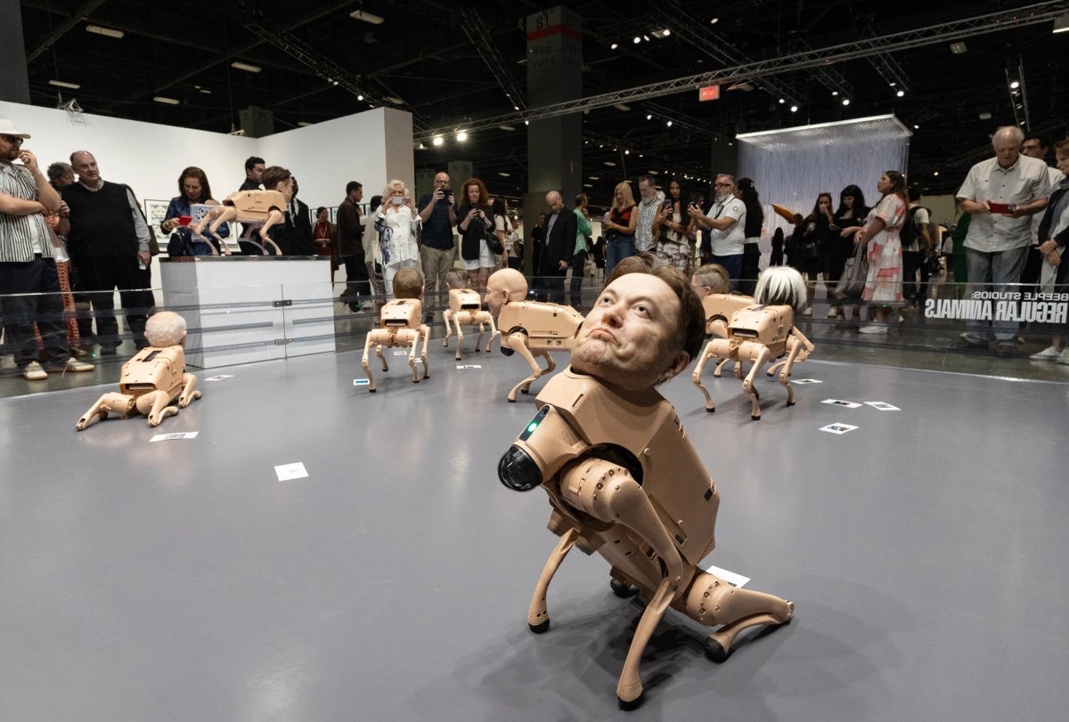 Beeple crushing Art Basel. 

I like the dogs.