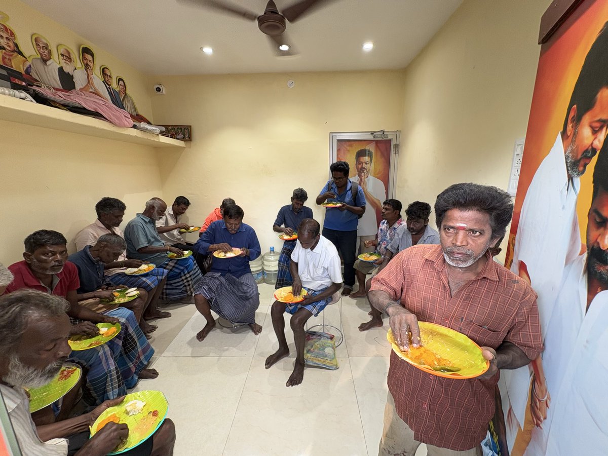 kvdamu's tweet photo. இன்றைய விலையில்லா விருந்தகத்தில்..
@TVKVijayHQ @TVKHQ_Chennai @BussyAnand @AadhavArjuna @CTR_Nirmalkumar @KASengottaiyan https://t.co/RshYYiQlMU