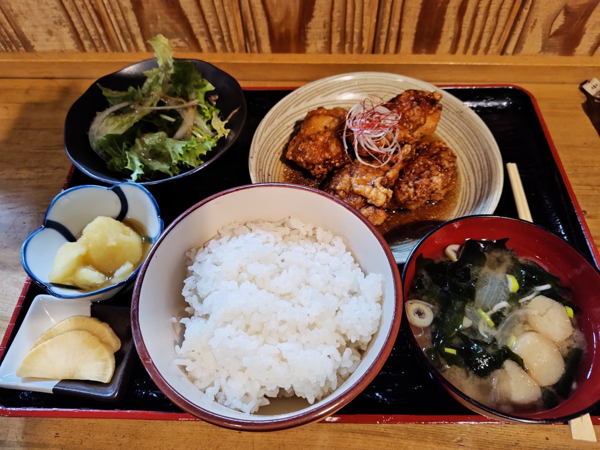CON20210068's tweet photo. 居酒屋むらたさんにて〜🎶
油淋鶏頂きましたぁ😋
あ〜美味しいよぅ〜
ﾊﾟｸ(*ﾟ～ﾟ*)ﾓｸﾞ ﾓｸﾞ https://t.co/YOZSt6xLeI
