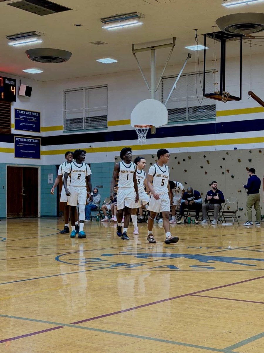 ntahoops's tweet photo. Final
Pumas: 55
Westmont: 33

BIG win tonight against Westmont for their HOME OPENER!!

Congrats to the boys on their WIN today. Game was led by Senior, Kavell Williams with 25 points,  and Noah Mack, Sophomore with 22 points. #WIN  #boysbasketball https://t.co/R6ExUvCe6r