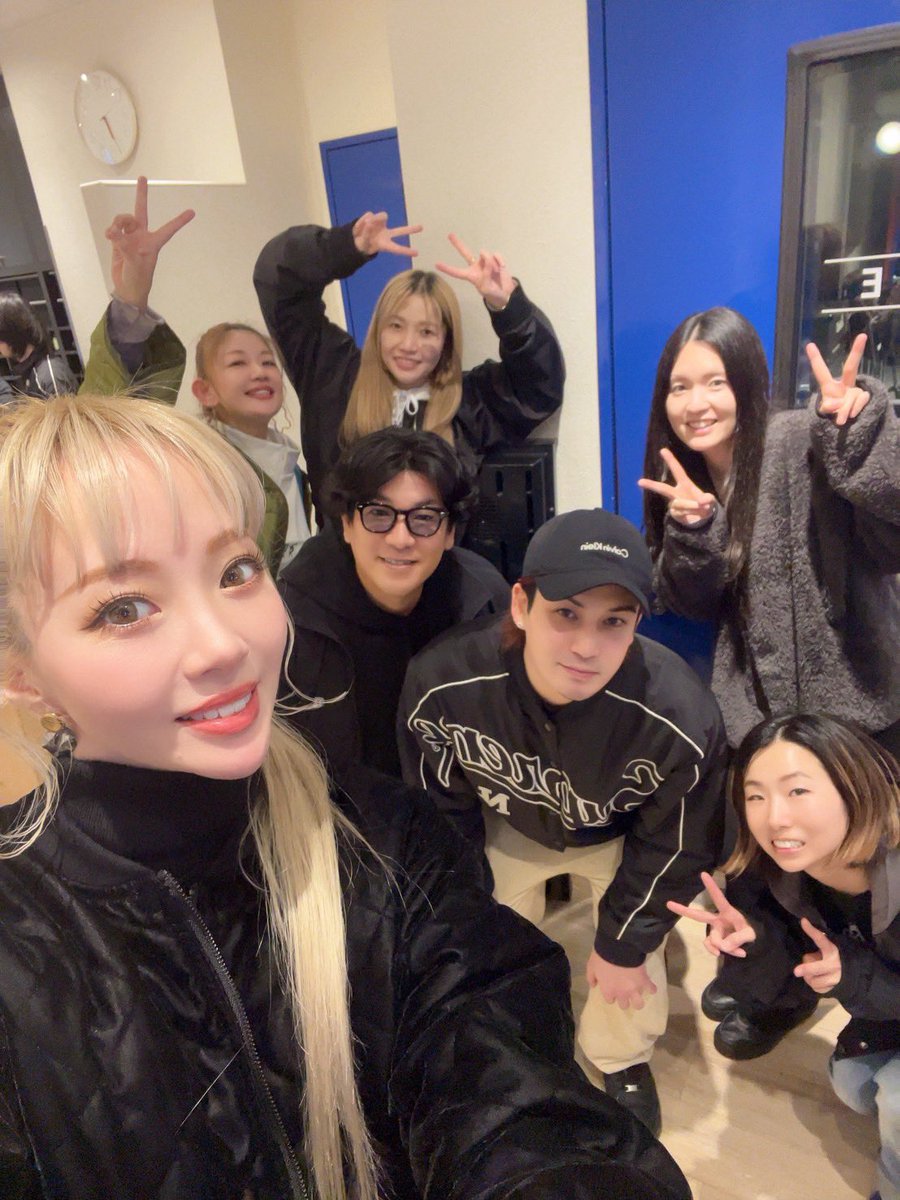 miray 『Festa o d'autunno』バンマス務めました。ダンサーも入った豪華なステージで、mirayちゃんのパフォーマンスも最高！バンドの皆様も完璧でした👍
mirayちゃんの、出演者やスタッフへの優しい心遣いをリハから常に感じていました。愛に溢れたライブだったなぁ♡ありがとうございました。