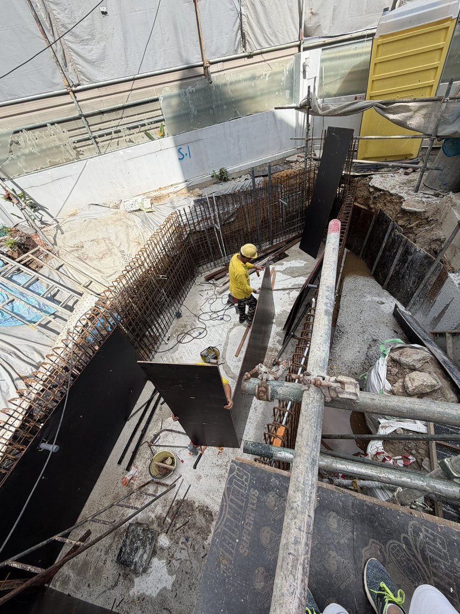 老周横眉 tweet media