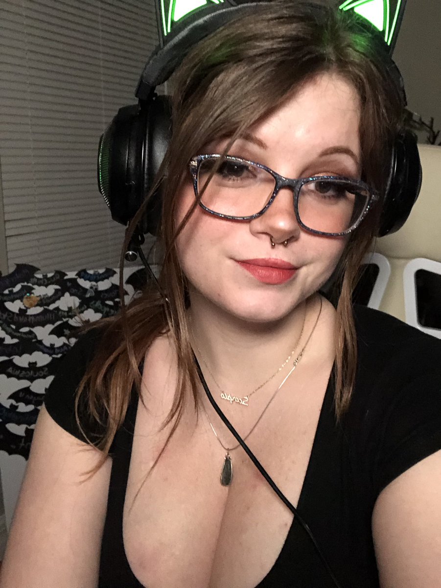 bbynanners's tweet photo. I was procrastinating and idk why but youβre fave bottom fragging princess is live π₯°ππ playing @CounterStrike
#bottomfragging #princess #twitchstreamer #counterstrike
https://t.co/RudJcFxy3L https://t.co/7XcaNmLwkg