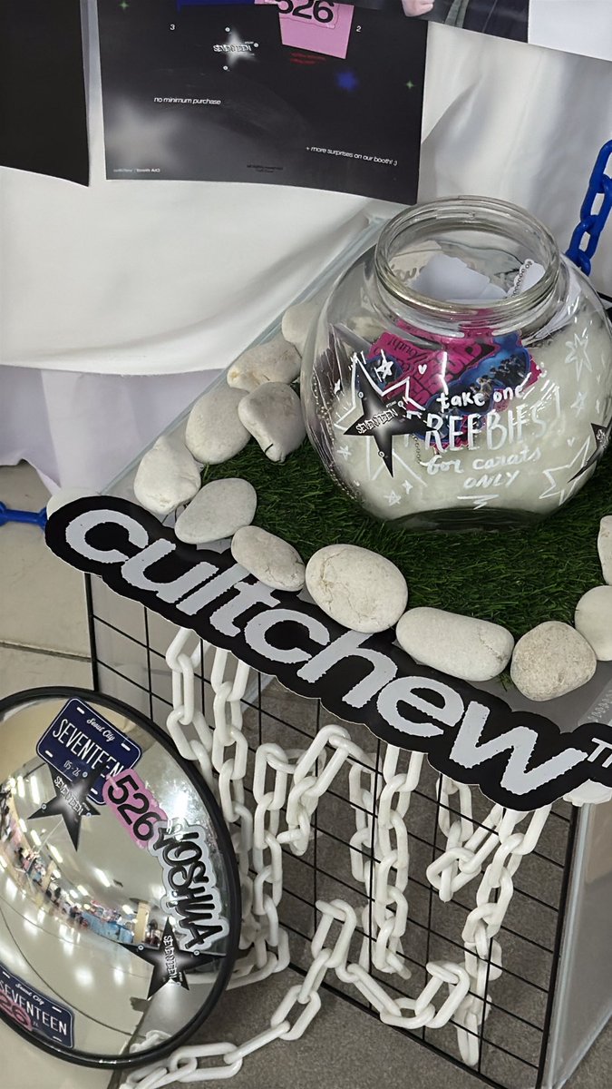 ★ tweet media