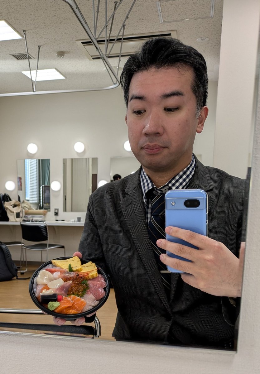 雷門小助六 tweet media