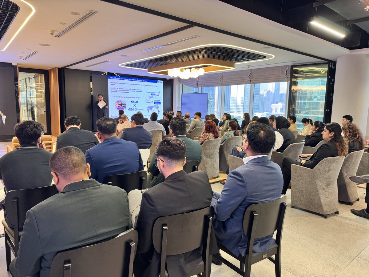 37da's tweet image. ドバイの大手証券会社 Century Financial社で、同社の営業マンの、IRセミナーを開催しました。50人を超える営業マンの方々に集まって頂きKLabの説明をしました。同社の前回のIRセミナーは、なんとSpace X社だったそうです。…