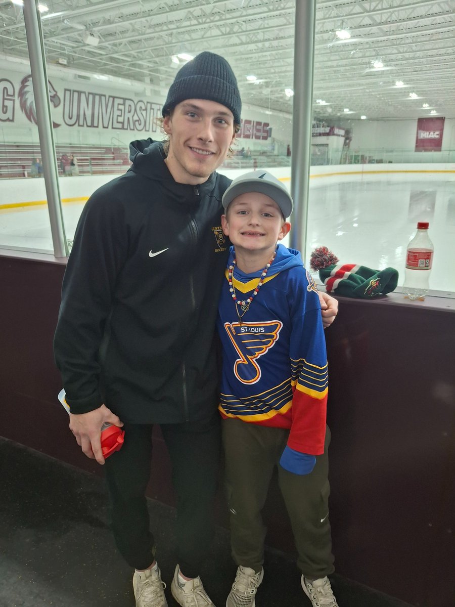 Great catching up with former <a href="/PLboyshockey/">PLHS Boys Hockey</a> captain and 100 point scorer <a href="/samrice09/">Sam Rice</a> after his 4-3 OT Win!