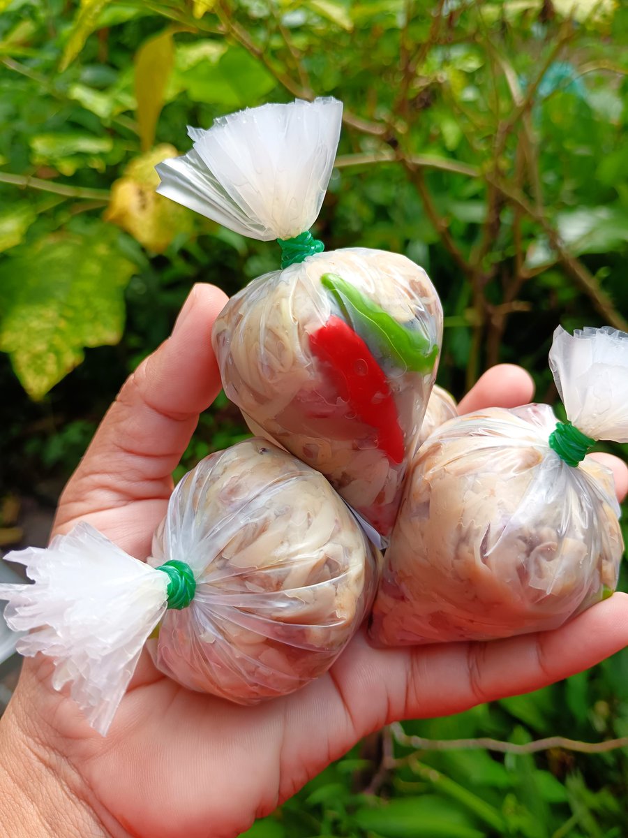 🏵️เปิดรับรอบสุดท้ายของปี🏵️
🪻-ยำปลาดุกฟู
(ปลาดุกฟู​+ถั่วทอด+พริกทอด+น้ำจิ้ม+หอมแดง)//แพคละ65บาท🪻
🪷-ผัด​พริก​ขิง​ปลาดุกฟู ​300กรัม //แพคละ120บาท🪷
🍄-แหนมเห็ดลูกนิมิต​ 500 กรัม//แพคละ150บาท🍄

🌻*ราคา​ยังไม่​รวม​ค่า​จัดส่งแฟลช​*
จัดส่งวันที่16-18 ธ.ค.🌻