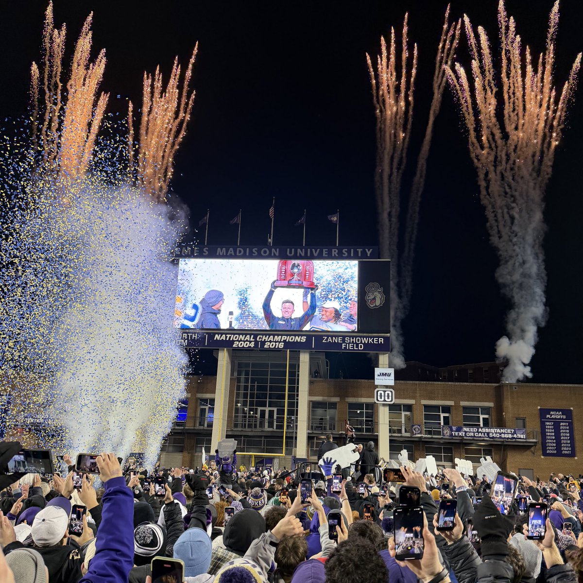 UCLA COLORS FOR THE JMU SUN BELT CHIP CONFETTI
