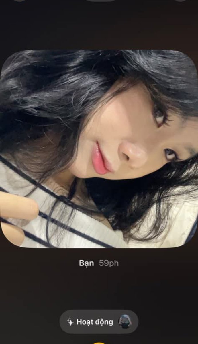 ngân tweet media