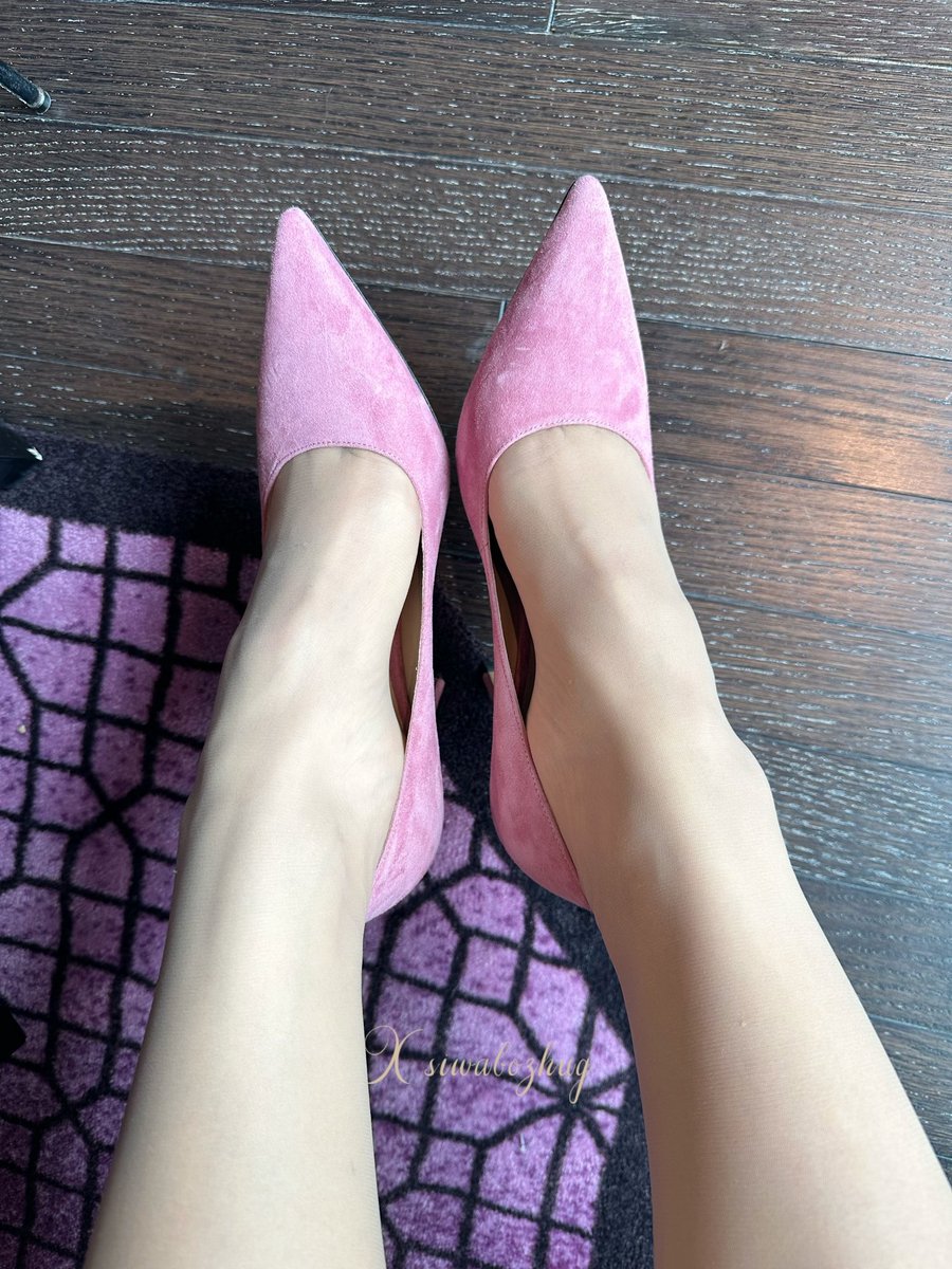 丝足频多多 tweet media