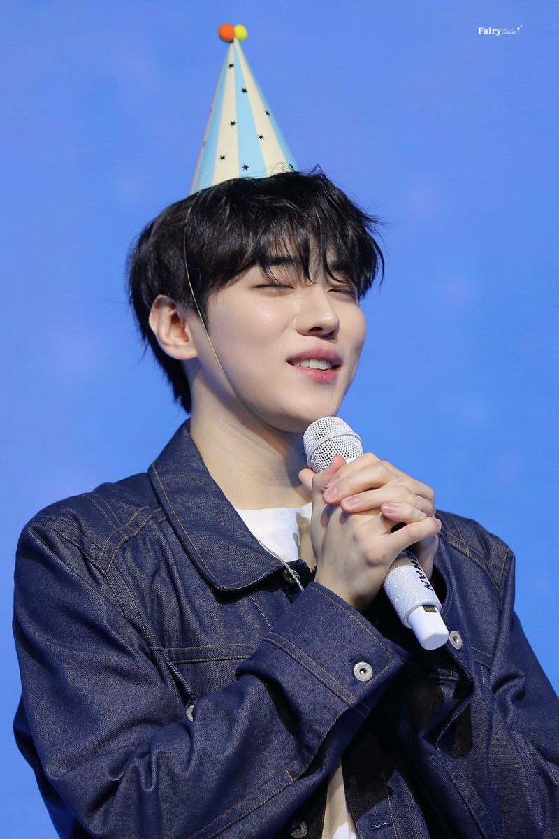 fairytale_jc's tweet photo. 251206 🎂
2025 JAECHAN’s BIRTHDAY 
[Promise of Winter] 1부

재찬아 생일 축하해✨

#올해도_약속된_재찬이의_생일
#25th_JAECHAN_DAY https://t.co/fRDllvzuEV