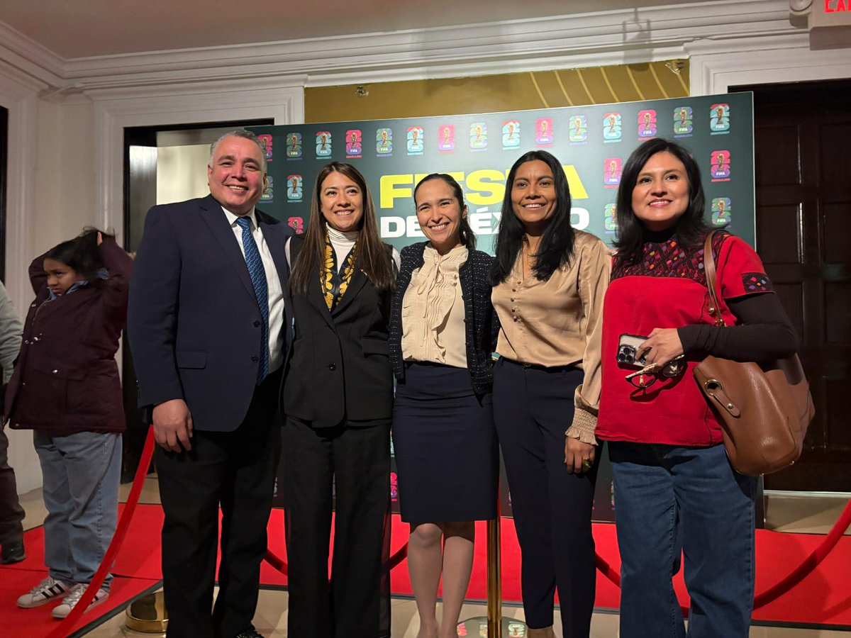 #FuerzaMigrante acompañó hoy la visita de la presidenta <a href="/Claudiashein/">Claudia Sheinbaum Pardo</a> en #Washington, D.C., un encuentro simbólico tras casi una década sin que un titular del Ejecutivo se reuniera con miembros de la comunidad mexicana en #EstadosUnidos.

La presidenta se comprometió hoy a