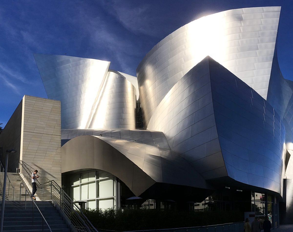 Frank Gehry 1929-2025. James Kennerly photographs Disney Hall. <a href="/NickKennerly/">Nick Kennerly</a> has played there. It wouldn't exist without Frank's genius. RIP.  <a href="/ImprovAmbassadr/">Byron</a>  <a href="/mikebarnicle/">Mike Barnicle</a> <a href="/ScarboroughNow/">Joe Scarborough</a> #DisneyConcertHall <a href="/mikeallen/">Mike Allen</a> <a href="/BeschlossDC/">Michael Beschloss</a> <a href="/gtconway3d/">George Conway ⚖️🇺🇸</a> <a href="/ccwhip/">Chris Whipple</a> <a href="/mluckovichajc/">mike luckovich</a> <a href="/kasie/">Kasie Hunt</a>