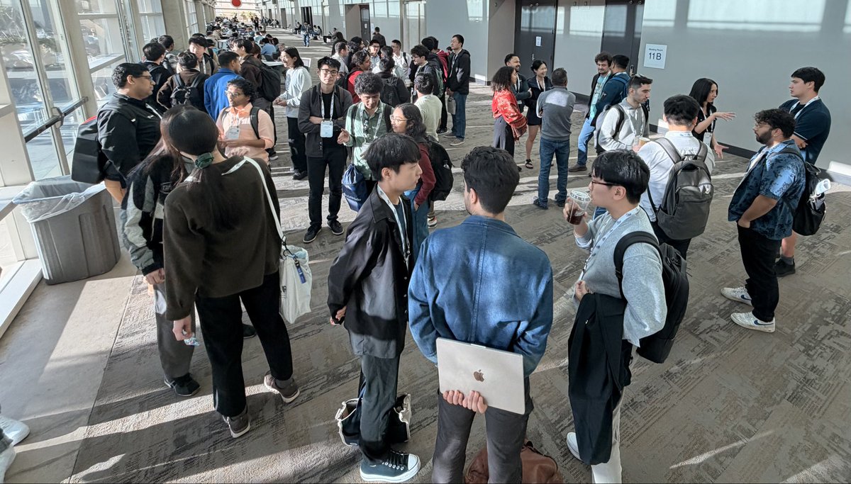ssahoo_'s tweet photo. Thank you all for coming out to the discrete diffusion meetup. Turnout was over a 100 people😊 https://t.co/UNNexHVT5A