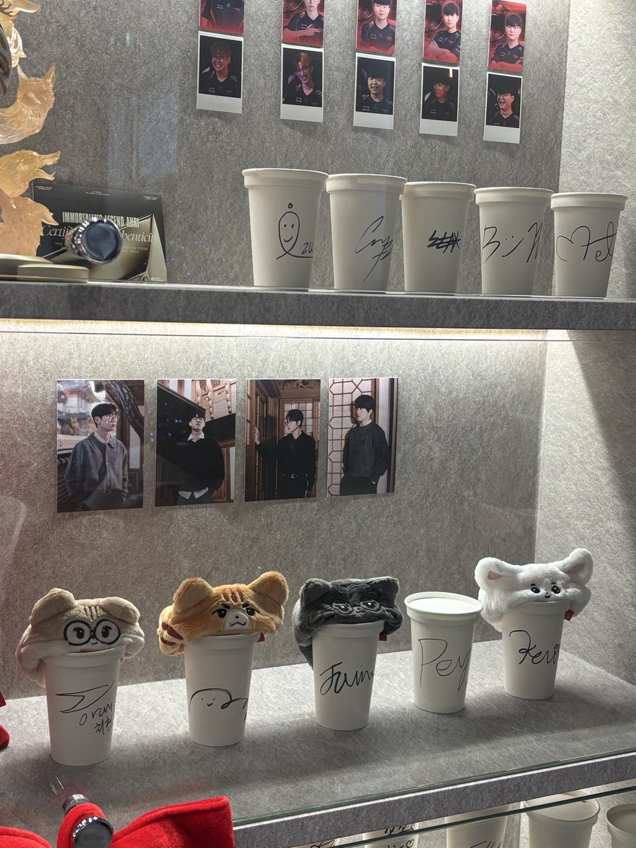 수환이 싸인 보고왔어요 😍