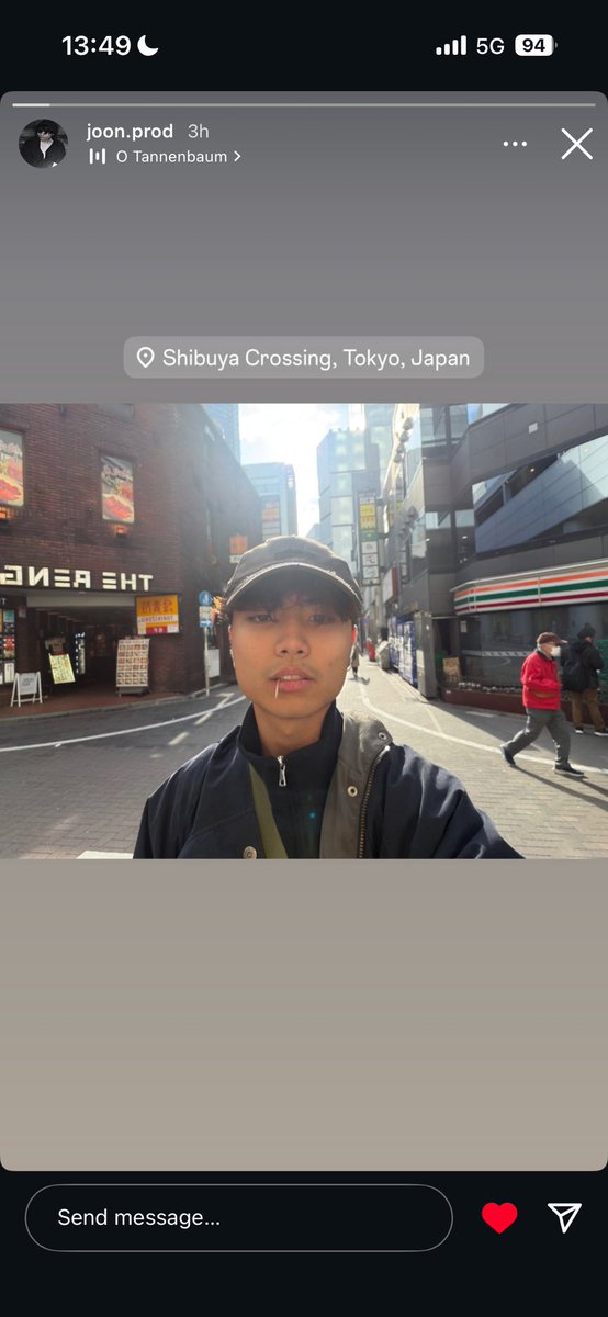 栞 tweet media