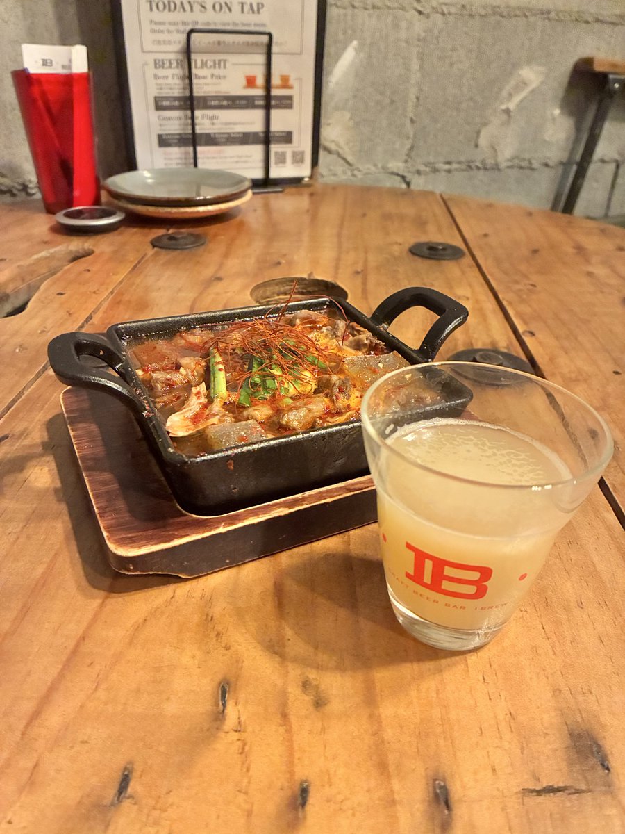 ibrew_ebisu's tweet photo. 今日から
B.M.B  BREWERY
13TAP TAKEOVER

開栓！！

メニューはこちら

https://t.co/9FGeALSrtL

明日7日はブルワーのあつろー氏もご来店！！

#クラフトビール
#craftbeer
#宮崎
#イベント
#TTO 
#恵比寿グルメ
#渋谷グルメ
#中目グルメ
#隠れ家 https://t.co/svno4vdw11