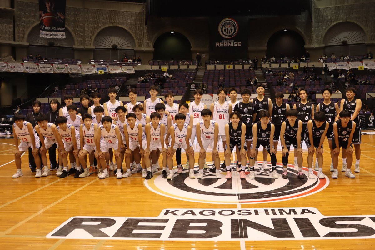 kg_rebnise's tweet image. 🏀前座ゲーム🏀

試合終了
#鹿児島レブナイズU18 83-53 鹿児島高専

両チームの皆さん、お疲れ様でした🤝！

ーーーーーーーーーーーーーーーー
👑T-NEXT presents
⏰15:05tipoff 
🆚#福井ブローウィンズ
📍西原商会アリーナ
ーーーーーーーーーーーーーーーー

#鹿児島レブナイズ…