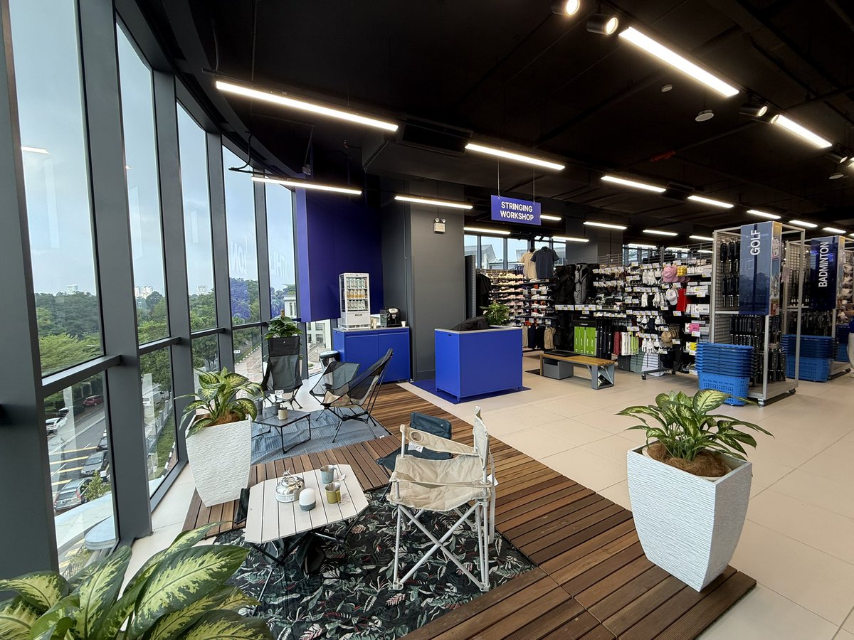 Decathlon paling best view. Decathlon KLGCC Mall.