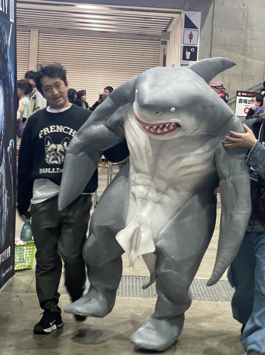 これは連行されているサメ
#東京コミコン2025