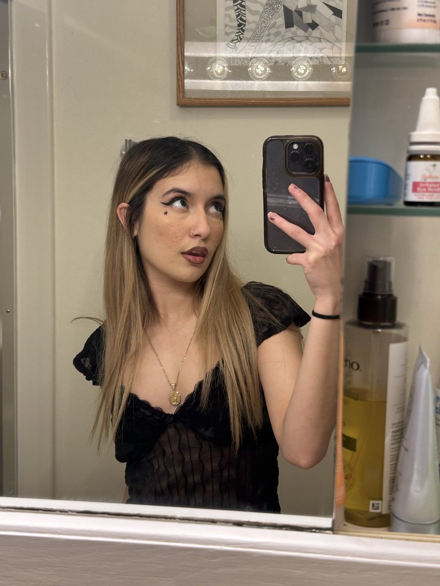 Scorpiho3E's tweet photo. Can’t sleep , who needs their wallet drained ? ☹️ #findom #dom #goddess https://t.co/39qBQRoswP