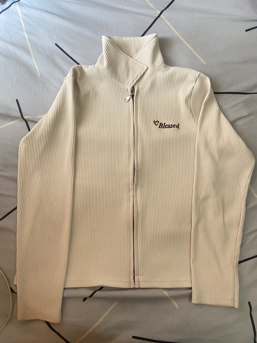 yayahere tweet media