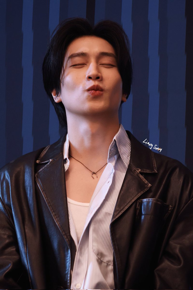 LLiangsssy's tweet photo. 😚

BIBLE FANSIGN IN SUZHOU
#YoungTuDayxBible
#BibleWichapas @biblesumett https://t.co/PU4uxvFvLH