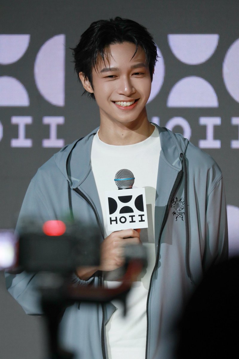Aibashaoyi0828's tweet image. 251203 HOII2026新品發佈會

#李振浩 #이진호 #HOII #后益