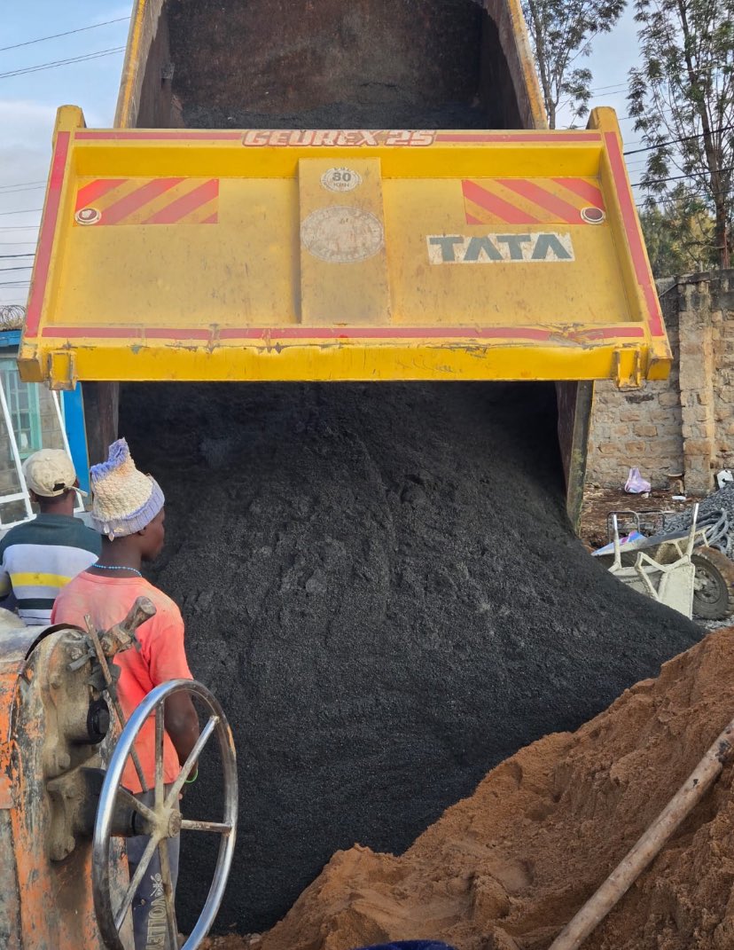 Good morning and happy weekend friends🚜
As you unwind, our team keeps projects moving, delivering expert civil works, precise excavations, reliable backfilling, bush clearing, material supply, and trusted heavy equipment logistics. 🚛
📞 0796 808080
🌐 georextrading.org