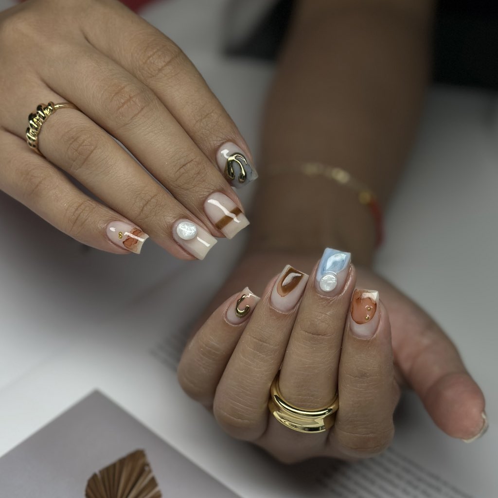 mieux_nails's tweet photo. abstracts &amp; gold ✨
✮ structured gel overlay

IG &amp; Tiktok: 𝗺𝗶𝗲𝘂𝘅.𝗻𝗮𝗶𝗹𝘀
⋆˙⟡ — By appointment only
⋆˙⟡ — DM on Instagram for more details 💌
⋆˙⟡ — Concepcion Dos, Marikina City

#nailartistph #nailsph #nailsmarikina #nails #nailart #russianmanicure https://t.co/wCVjeJhlfC