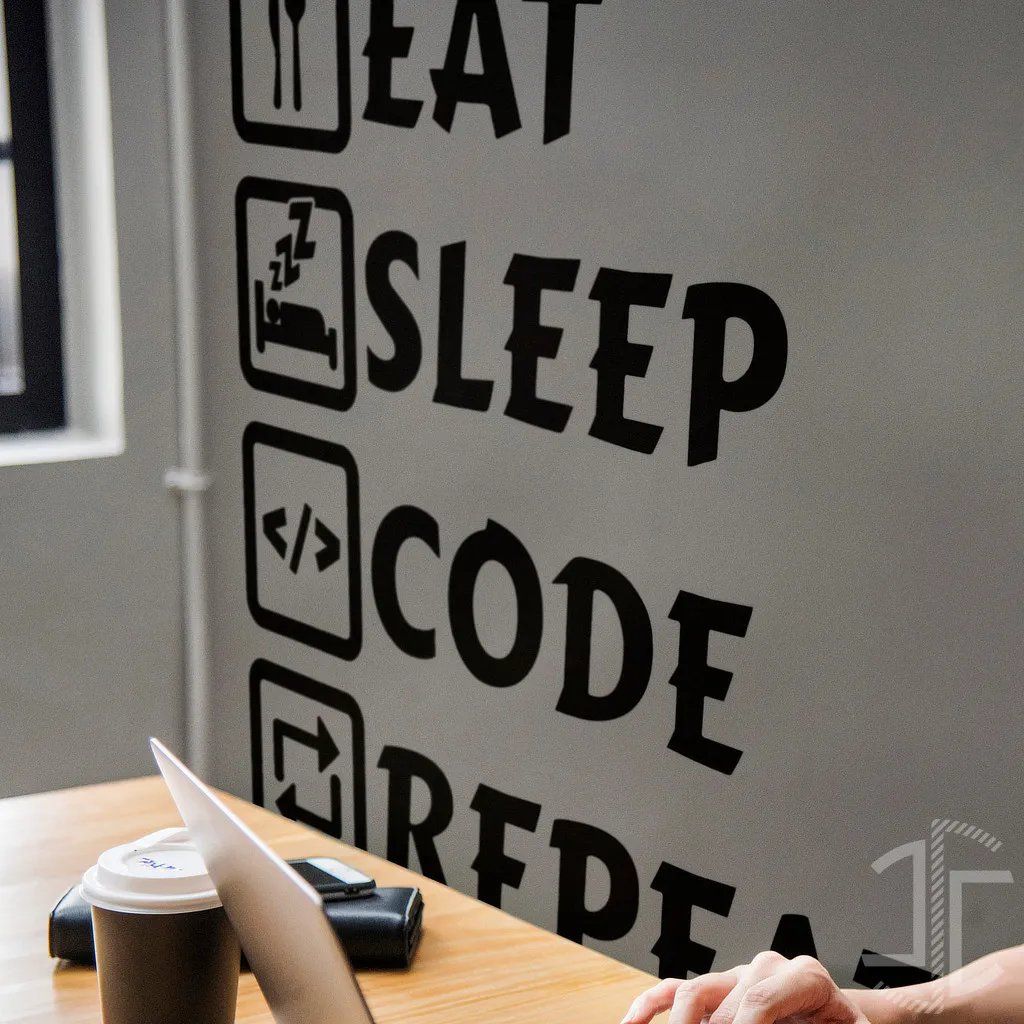JeroSacoa's tweet image. Eat, Sleep, Code.. Repeat - Tipografia - Autocolante em Vinil | Mais detalhes em : buff.ly/dLdqYFC |#JOAOCESARSILVA #JCS #JCSSTUDIO #Vinil