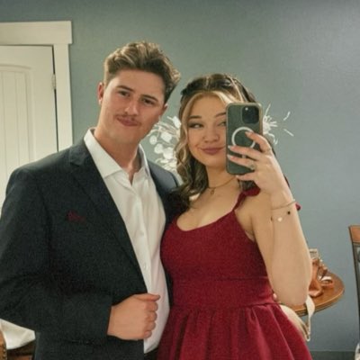 savannah tweet media