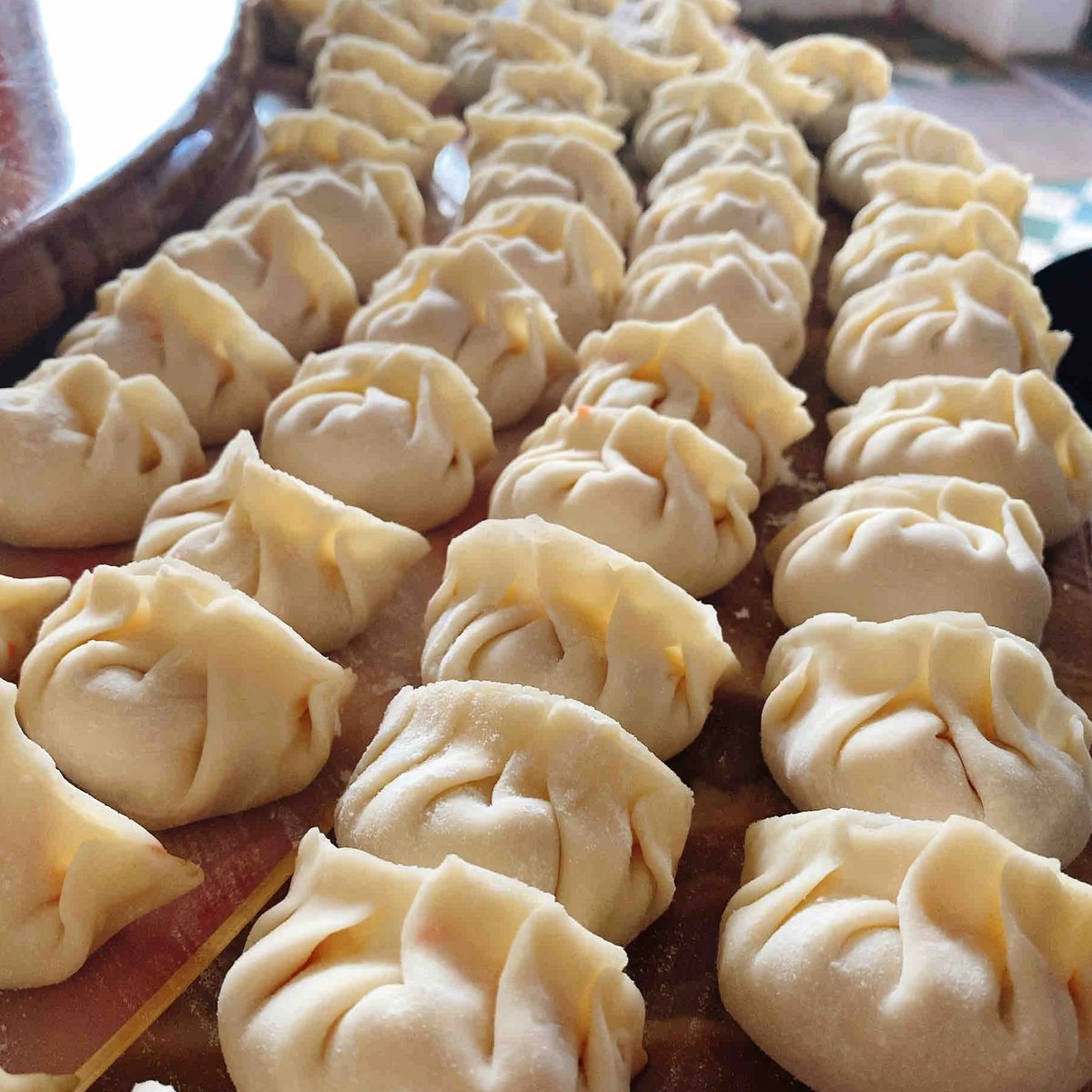 Coda_Graph's tweet image. この餃子、まるで小さな芸術作品みたい！😂
次は餃子の皮が破れないようにもっと上手く作らないと！