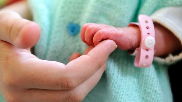 L'Assemblée rétablit la création d'un congé de naissance dès le 1er janvier 2026
l.bfmtv.com/L8CF