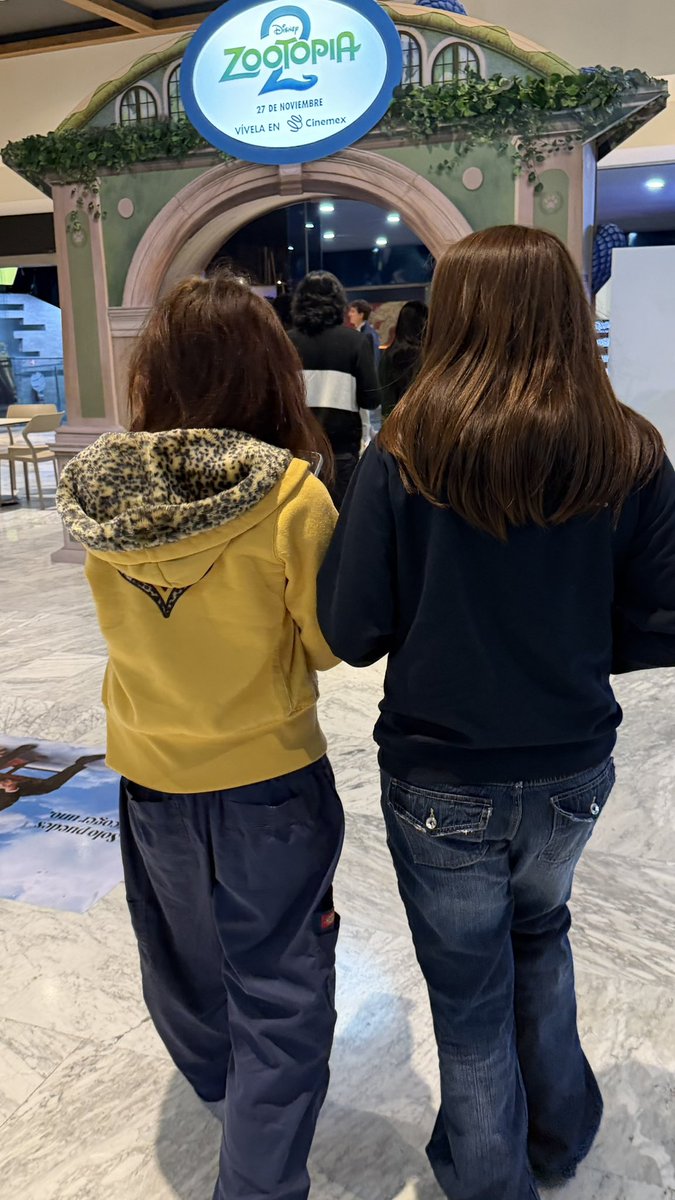 serenamorena tweet media