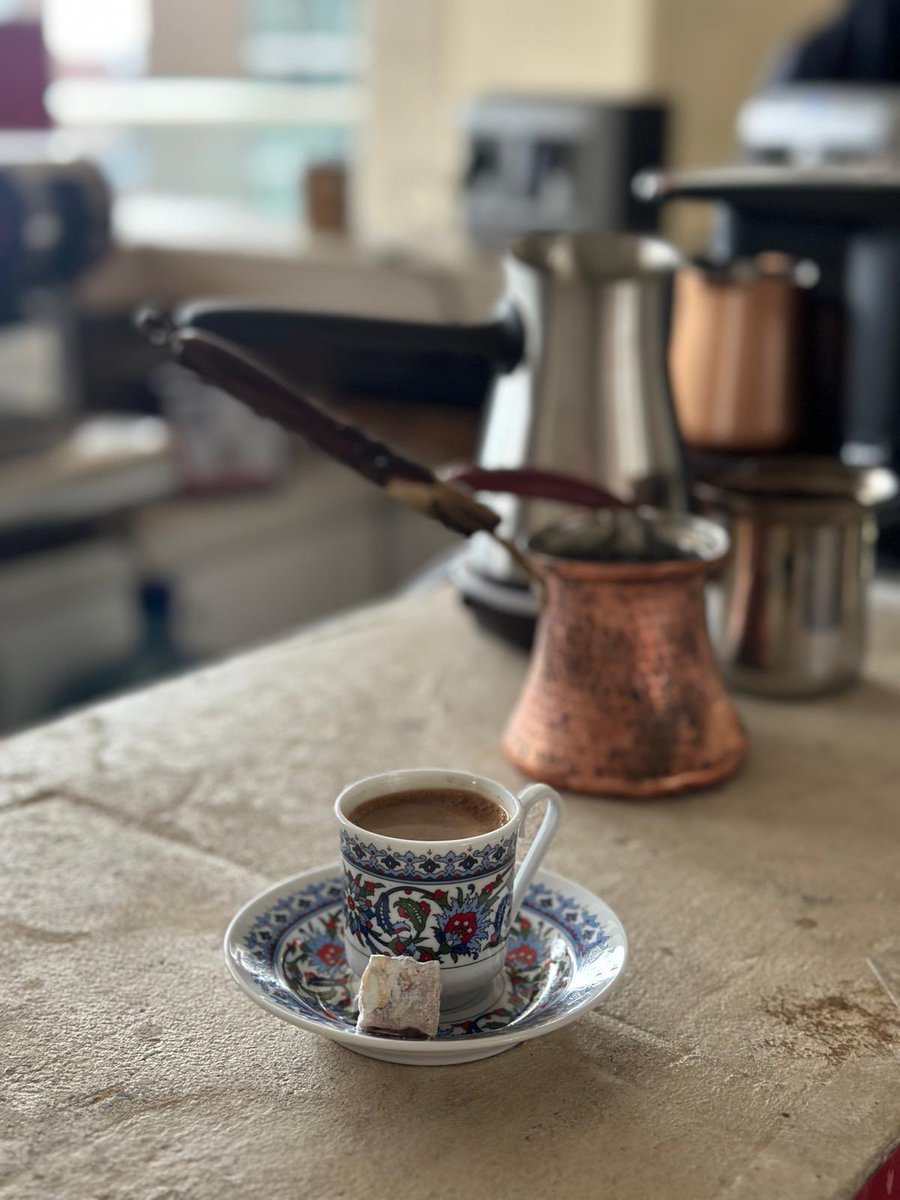 TC_BogotaBE's tweet image. 🇨🇴Una taza de café se recuerda durante cuarenta años! ☕️ 

Celebramos el #DíaMundialdelCaféTurco con nuestros amigos colombianos amantes del café en un evento organizado en colaboración con Centro de Felicidad Chapinero #CEFE y @tmaarifcolombia