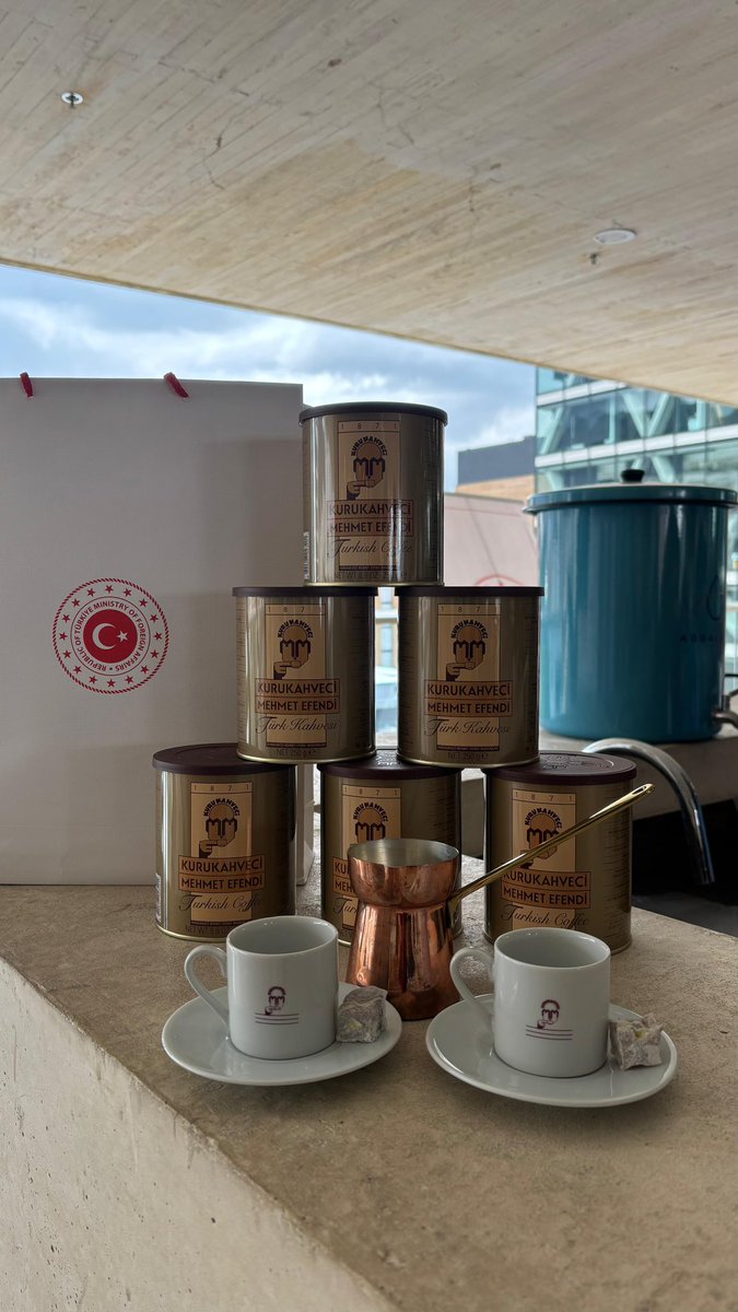 TC_BogotaBE's tweet image. 🇨🇴Una taza de café se recuerda durante cuarenta años! ☕️ 

Celebramos el #DíaMundialdelCaféTurco con nuestros amigos colombianos amantes del café en un evento organizado en colaboración con Centro de Felicidad Chapinero #CEFE y @tmaarifcolombia