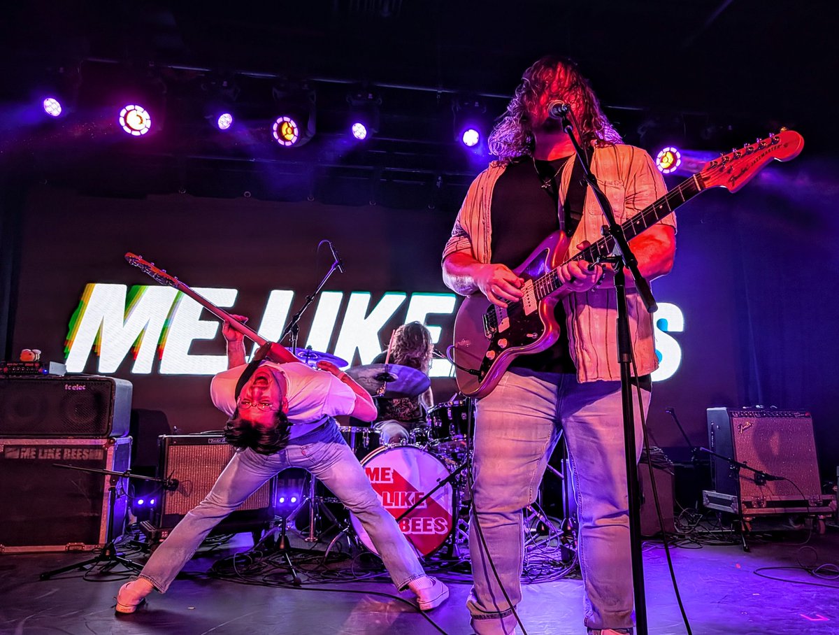 coltanlw's tweet image. Joplin, Missouri's finest back in Kansas City! @MeLikeBees live at Warehouse On Broadway!

Join the swarm. 🐝

#melikebees