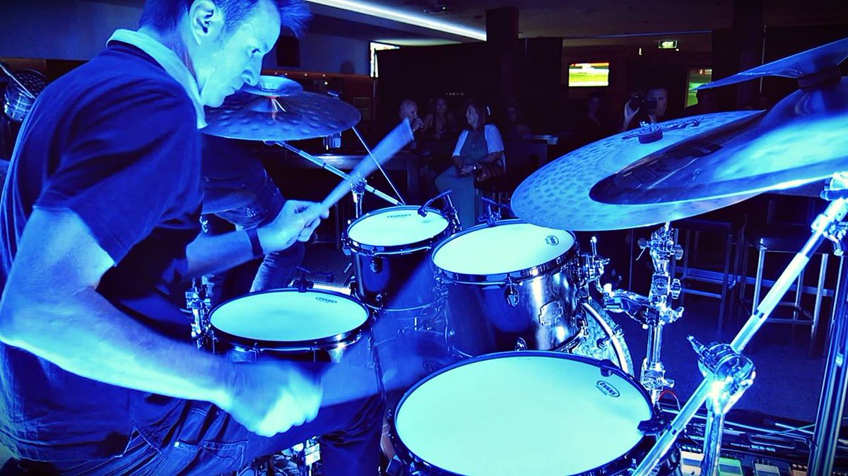 One evening, from evenings past.
Thanks Bryan Macaranas 😁