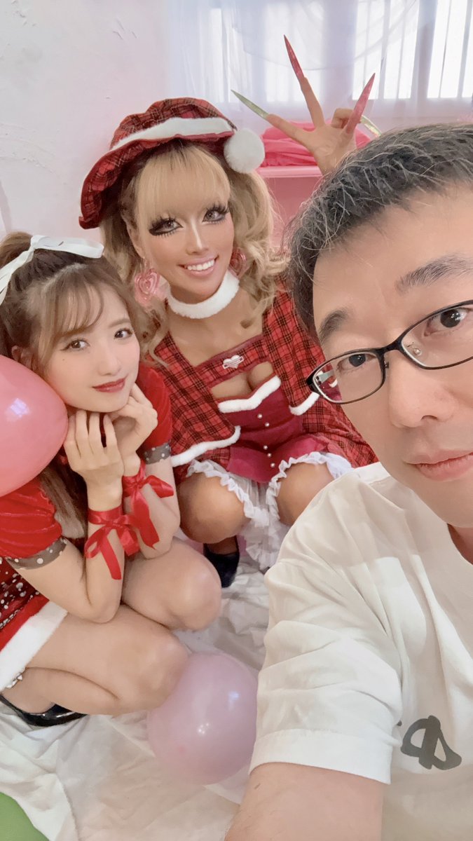 [爆]ωΦ)撮影なう📸
<a href="/onikustudio/">おにくスタジオ【公式】</a> 

<a href="/_kosorako_/">ko SORA</a> 
<a href="/AITAcham/">アイタ😈</a>