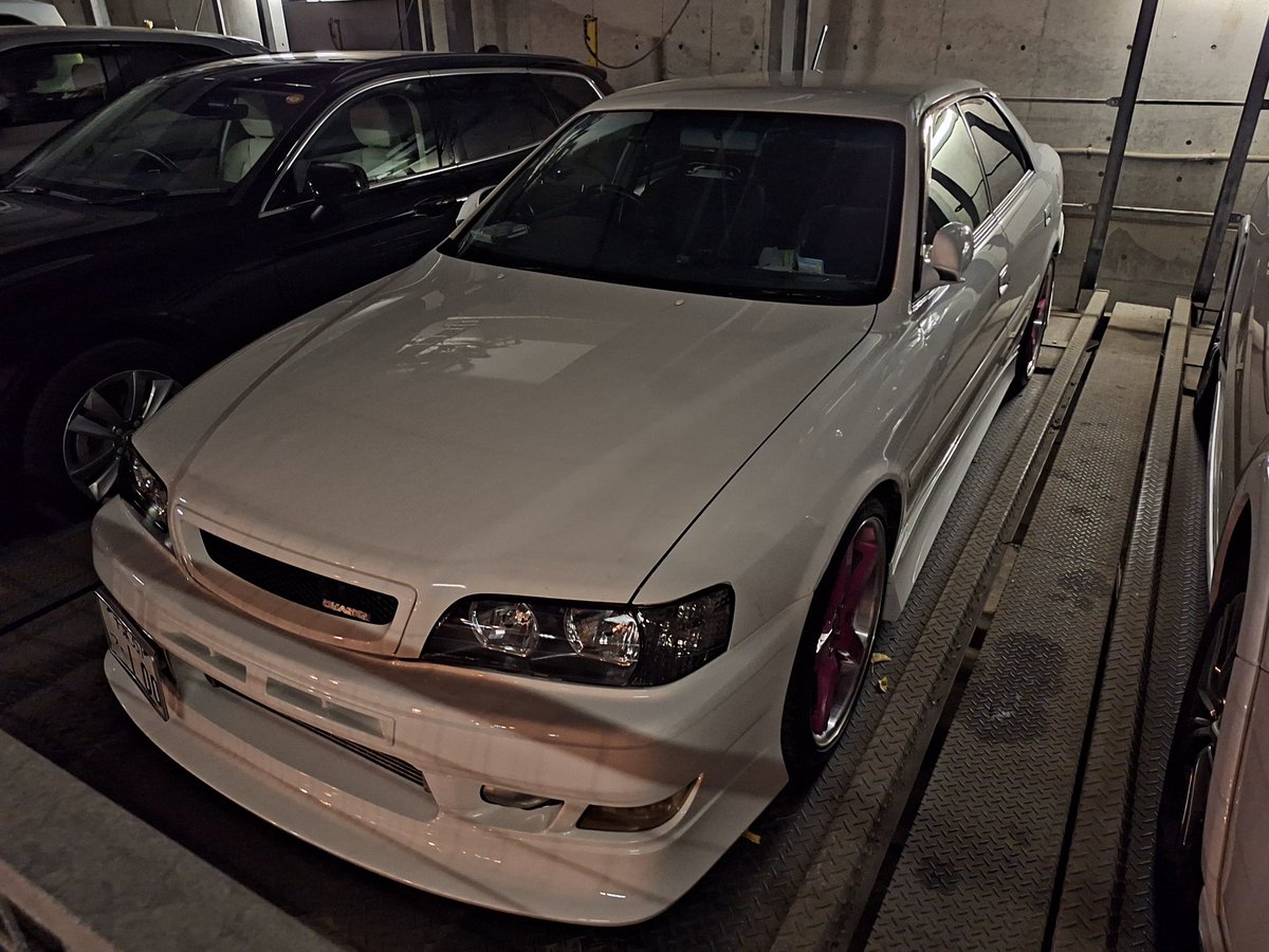 チェイサー乗りたいと言うか乗る😊🚘️ もうやる作業はボンネット&両