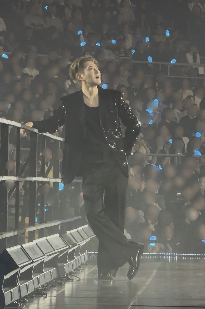 멋진고라 tweet media