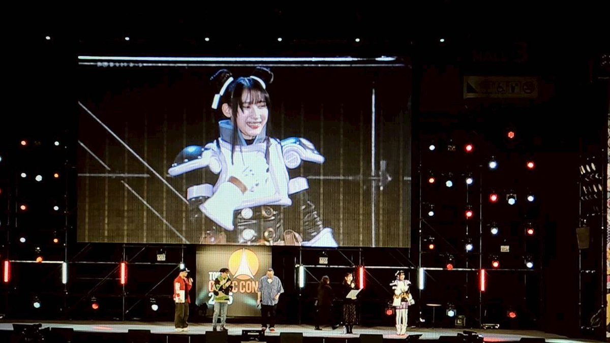 東京コミコンのステージにオペラ衣装で登壇させていただきました🪐
アンバサダーとして麻宮先生の40周年を盛り上げていきたいと思います💪🏻

まさかの重大発表も！
【#サイレントメビウス x #アベンジャーズ】
とっても楽しみですね!!

オペラ衣装も好評で嬉しい🥰
 #東京コミコン2025